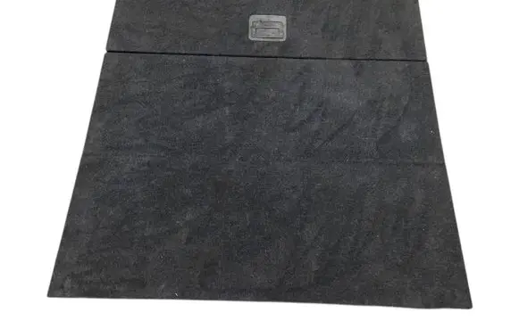 Trunk/boot floor carpet liner