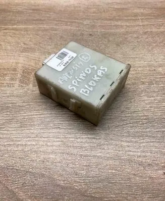 Toyota Avensis T250 Alarm relay 8974105070 73668012