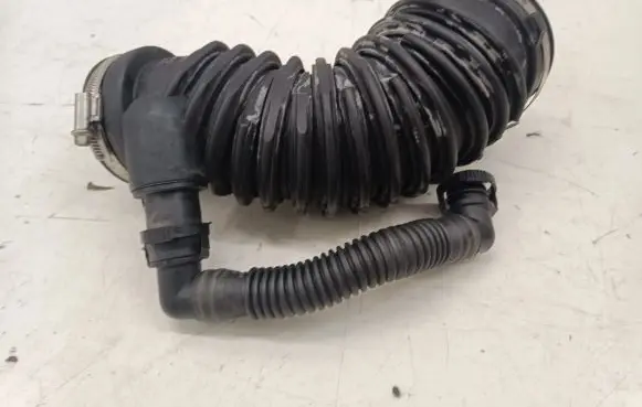 Audi A3 8Y Intercooler hose/pipe 3Q0129654P 3Q0129656H
