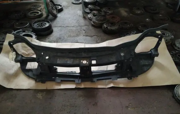 Opel Vivaro Radiator support slam panel 8200274224