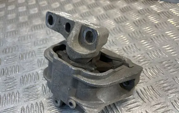 Skoda Superb B6 (3T) Engine mount bracket 1K0199262AM