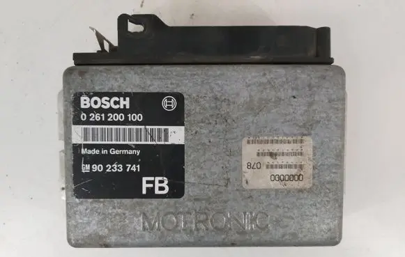 Opel Omega B1 Engine control unit/module ECU 0261200100 90233741