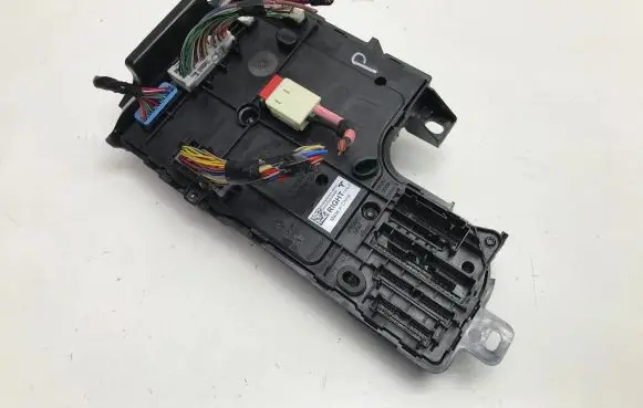 Tesla Model Y Central body control module 165765039A X058X055 14978480
