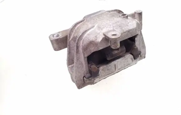 Engine mount bracket