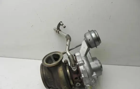 BMW 5 F10 F11 Turbo 7846919 VD9043