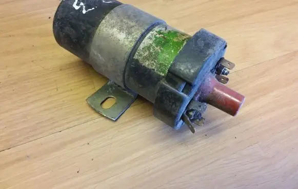 Volkswagen PASSAT B3 High voltage ignition coil 0221122349