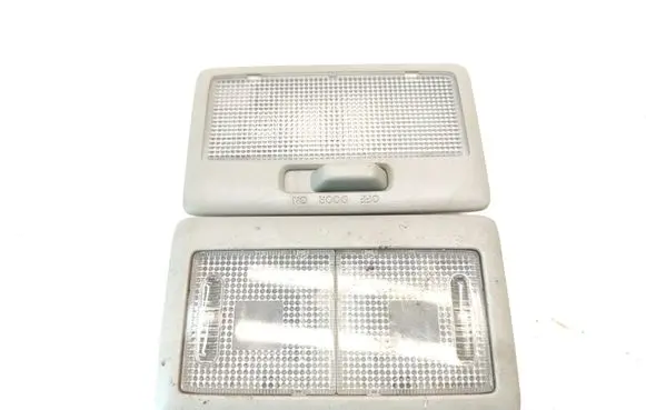 Suzuki SX4 Front seat light