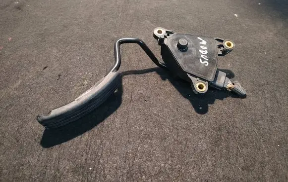 Renault Modus Accelerator throttle pedal 8200139322 00781 1175B