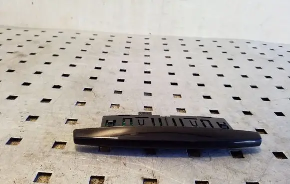 Mercedes-Benz C W204 Parking PDC sensor display screen A0015424623