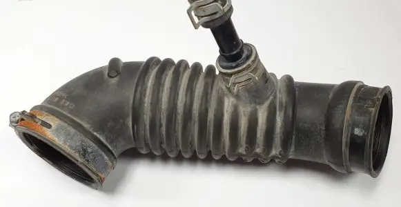 Mazda CX-7 Air intake hose/pipe L33E13220