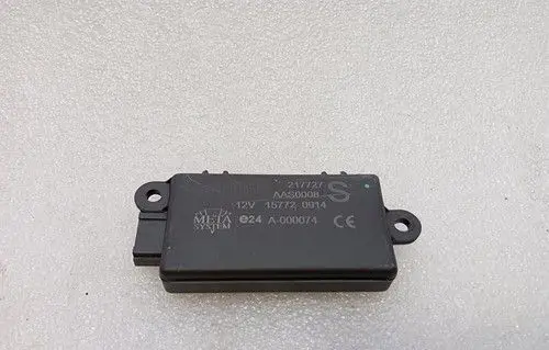 Ferrari FF Aerial antenna switch