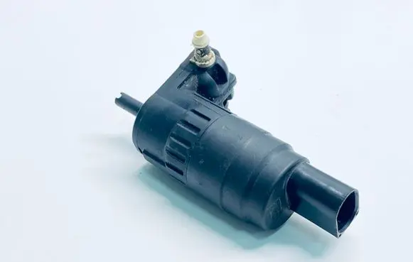 Skoda Superb B6 (3T) Windscreen/windshield washer pump 1K6955651