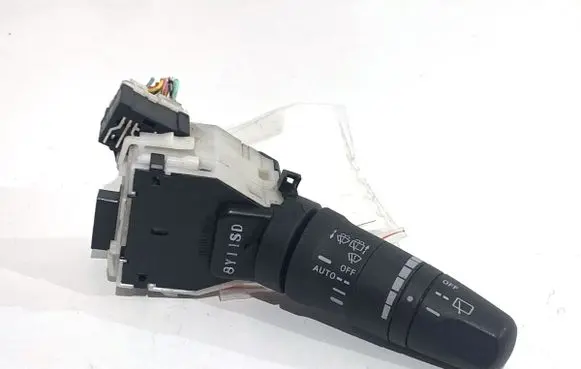 Nissan Note (E11) Wiper switch 