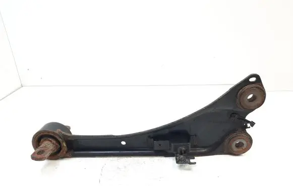 Rear control arm