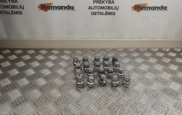 Toyota RAV 4 (XA50) Nuts/bolts 