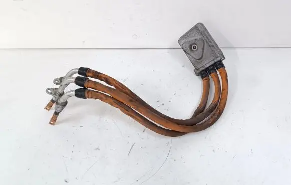 Chevrolet Volt I Positive cable (battery)
