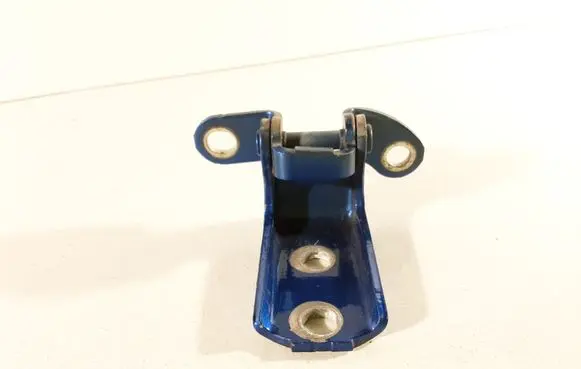 Toyota Auris E180 Rear door lower hinge