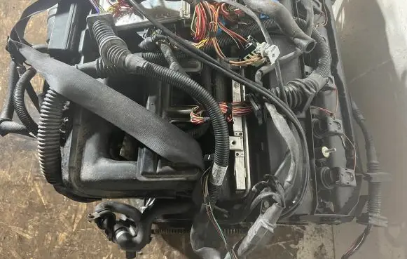 BMW 5 E60 E61 Engine