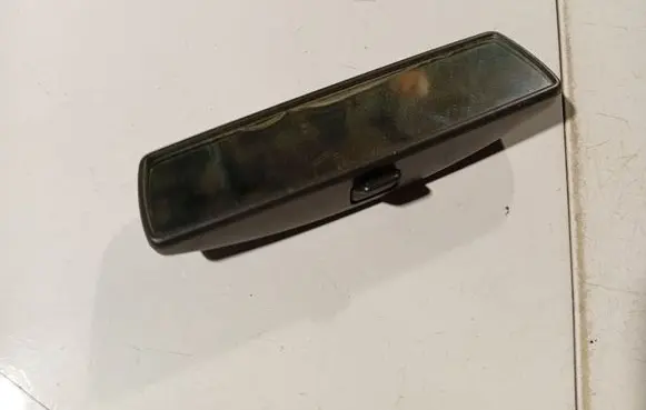 Rear view mirror (interior)