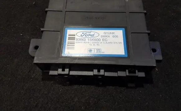 Ford Mondeo MK II Comfort/convenience module 93bg15k600ec 5wk4606