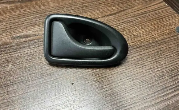 Iveco Daily 3rd gen Front door interior handle 7700830078