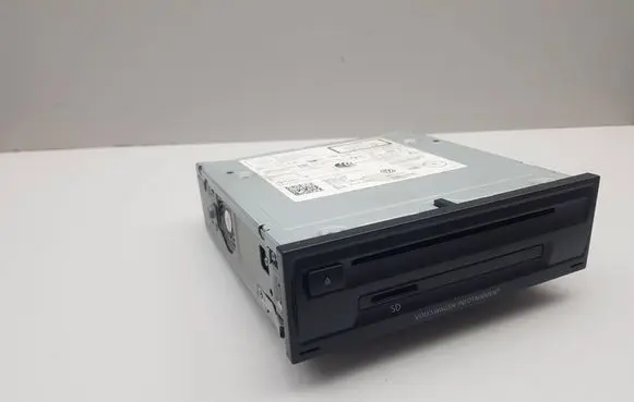 Volkswagen Tiguan Radio/CD/DVD/GPS head unit 3Q0035824B VWZAZ2S0294941 1600351903