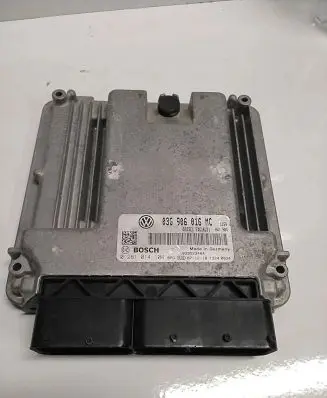 Skoda Superb B5 (3U) Engine control unit/module 0281014104 03G906016MC 1039S23464