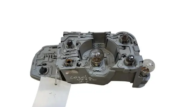 Toyota Corolla Verso E121 Tail light bulb cover holder