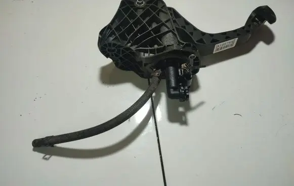Volkswagen Jetta V Clutch pedal 1K1721059