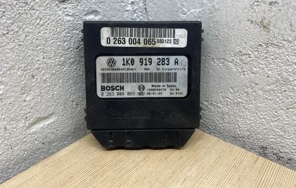 Volkswagen Golf V Parking PDC control unit/module 1K0919283A 1039E00479 0263004065