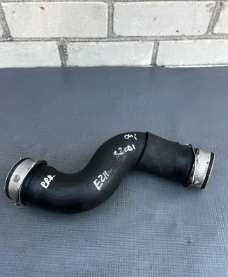 Mercedes-Benz E W211 Intercooler hose/pipe A2115282882