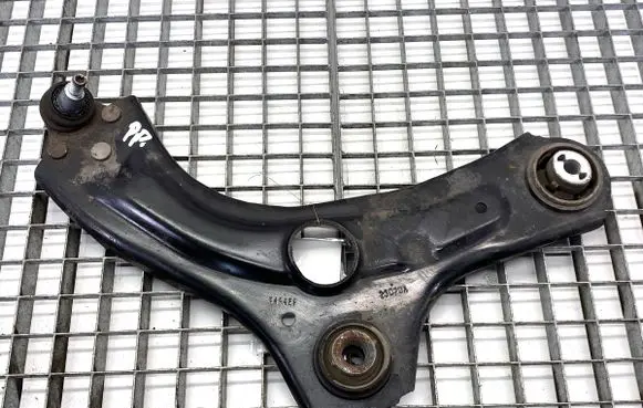 Renault Clio V Front control arm