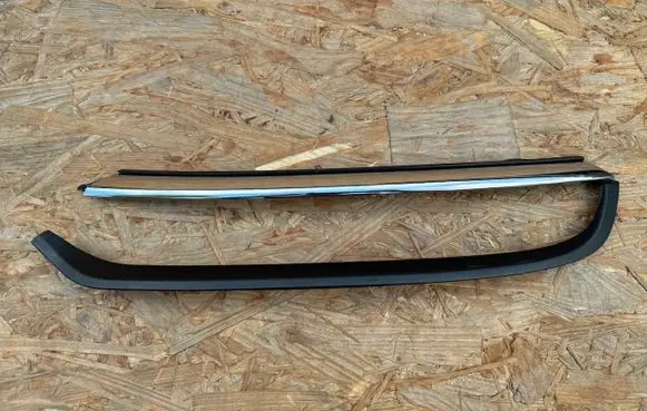 Citroen C3 Under headlight/headlamp trim 00218915