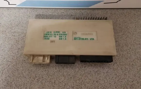 BMW 5 E39 Comfort/convenience module 61358376693 60837710
