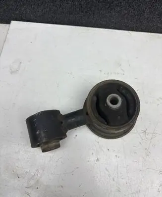 KIA Sorento Engine mount bracket 219822P900