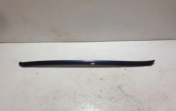 Volvo XC60 Windshield trim 