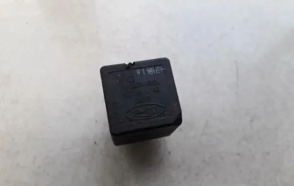 Ford Mondeo Mk III Other relay f0ab14b192aa f0ab-14b192-aa