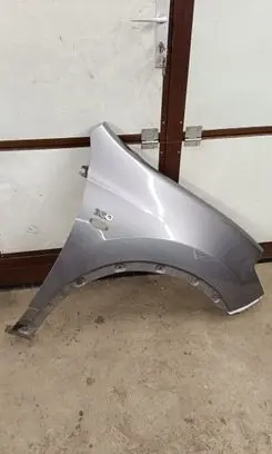 Nissan Qashqai+2 Fender
