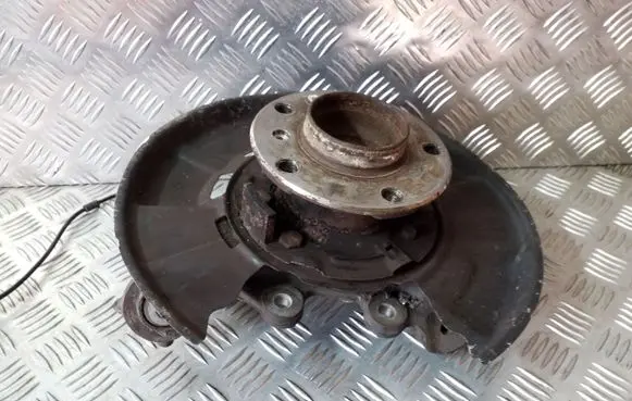BMW 1 F20 F21 Rear wheel hub spindle/knuckle 