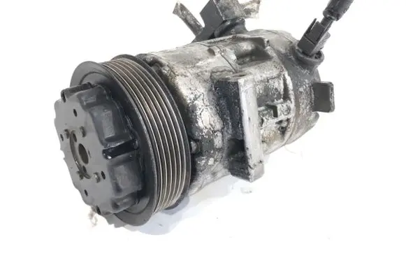 Opel Corsa D Air conditioning (A/C) compressor (pump) 55703721