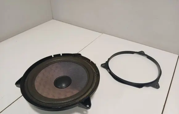 Audi TT Mk1 Front door speaker 4B0035411 1132122 4918410272