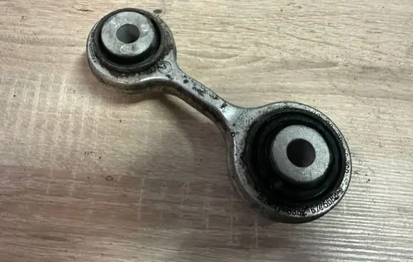 BMW 5 F10 F11 Rear upper control arm/wishbone 6775683