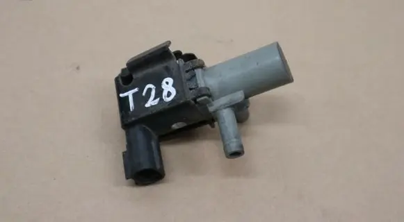 Toyota Corolla E120 E130 Turbo solenoid valve 9091012257