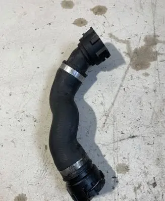 BMW 5 F10 F11 Engine coolant pipe/hose 8511928