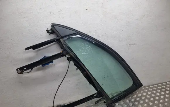 Seat Exeo (3R) Front window lifting mechanism without motor 8E0837461C