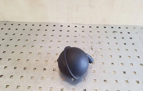 Vacuum air tank
