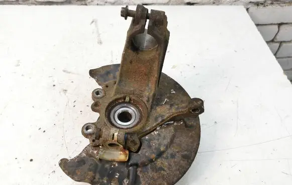 Ford Kuga I Front wheel hub 8V413K170A0