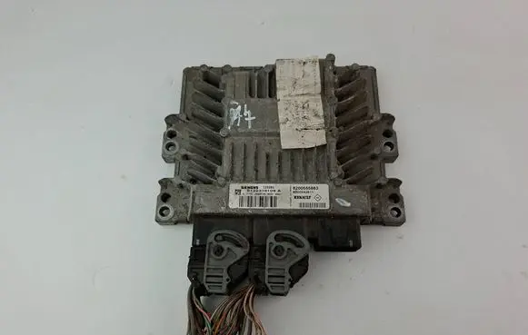 Renault Megane II Engine control unit/module 8200565863 8200592611