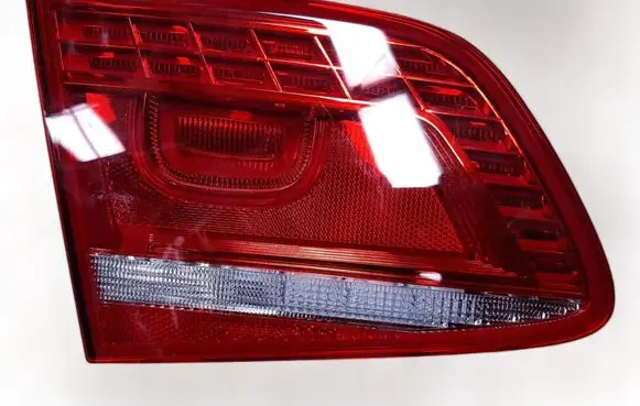 Volkswagen PASSAT B7 Rear/tail lights 3AE945307C