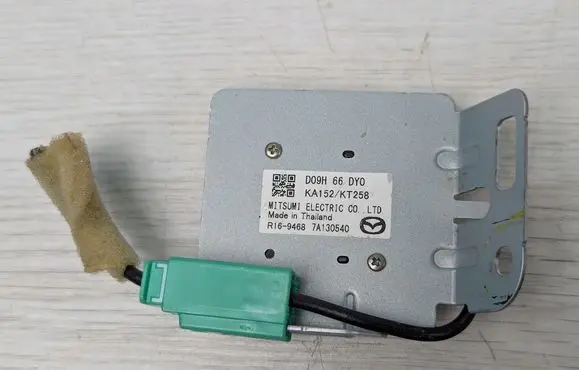 Mazda CX-3 Aerial GPS antenna D09H66DY0
